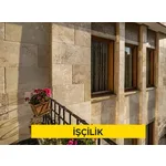 2 cm kalınlığında açık renkli traverten levha ile söve yapılması (2cmx30-40- 50cmxserbest boy) (honlu ve cilalı hariç her türlü yüzey işlemli) (Malzeme Hariç) (İşçilik)